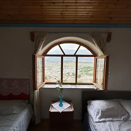 בית הארחה Zeko Gjirokastër