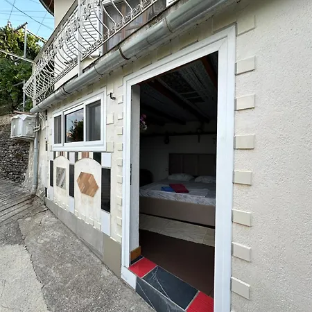 Zeko Two Living Balcony View Garden Pensjonat 3*